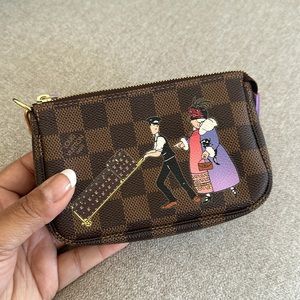 Louis Vuitton Damier Mini Pochette